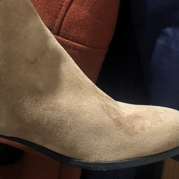 NWOT Raye Chelsea Boot Size 9 RETAIL $248 - Picture 7 of 8